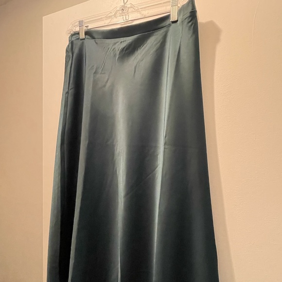 Blasha (Free People) green satin midi skirt , size L - Picture 1 of 2